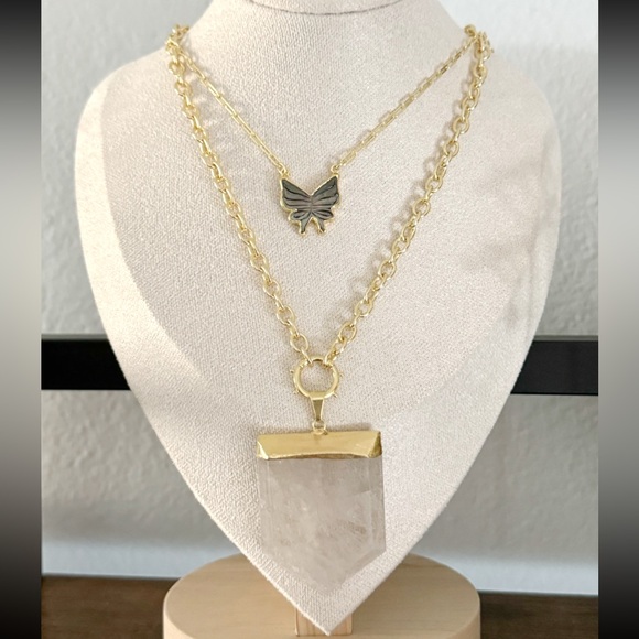 Shield Crystal Necklace - Picture 4 of 5